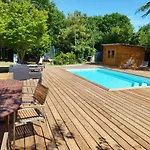 Le Chêne Hébergement de vacances Ares